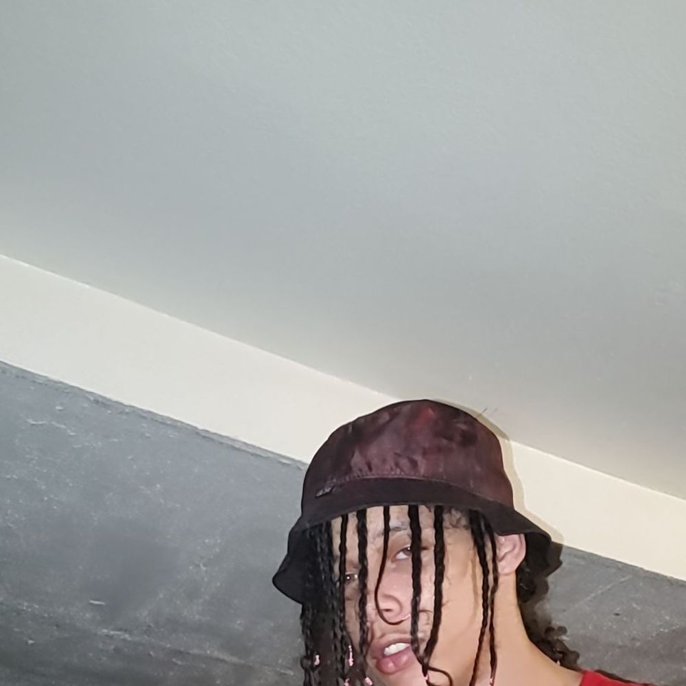 Meet your Posher, Daton